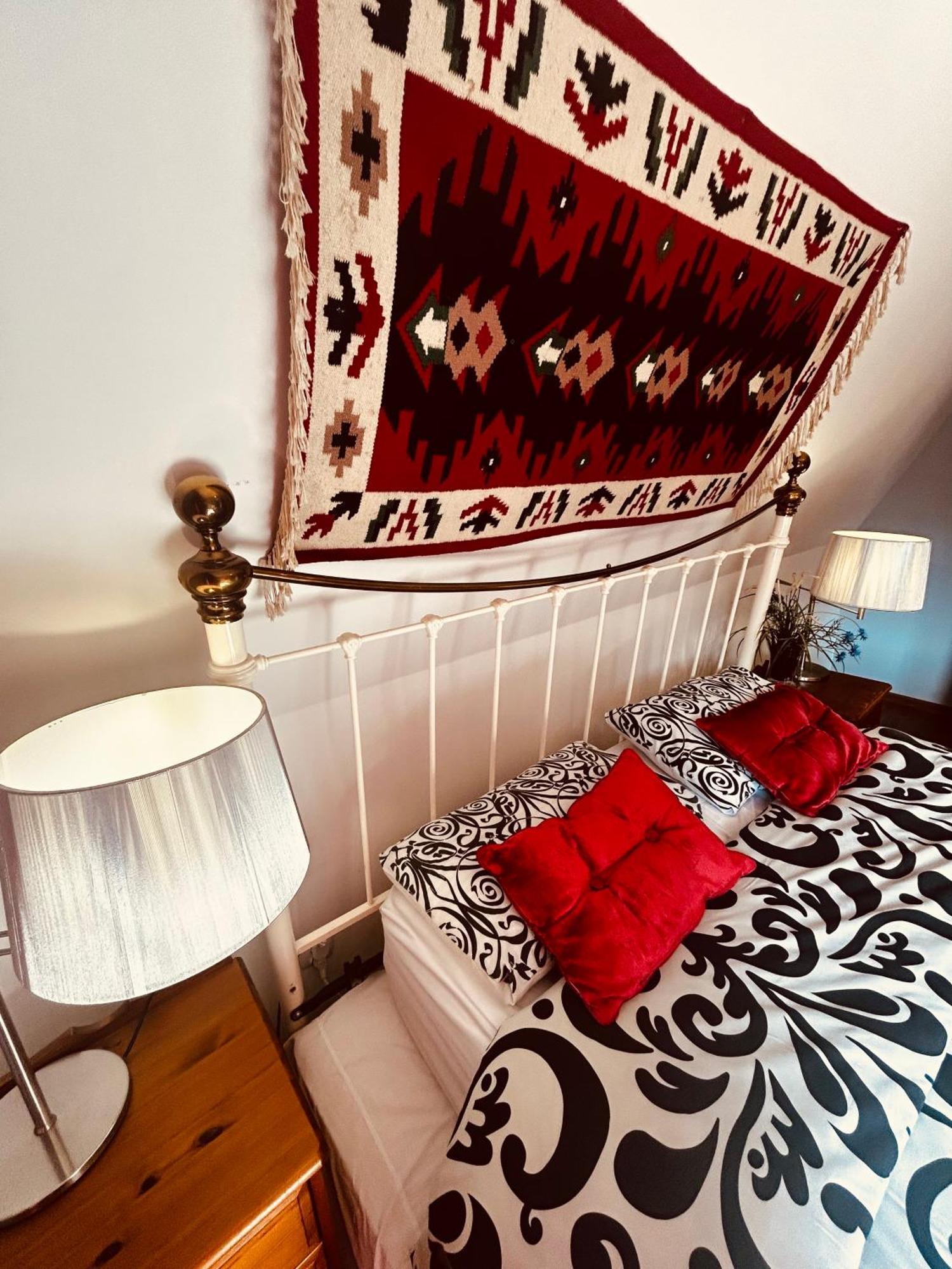 Willa Karolinka Stroza - Pet Friendly Myslenice Ngoại thất bức ảnh