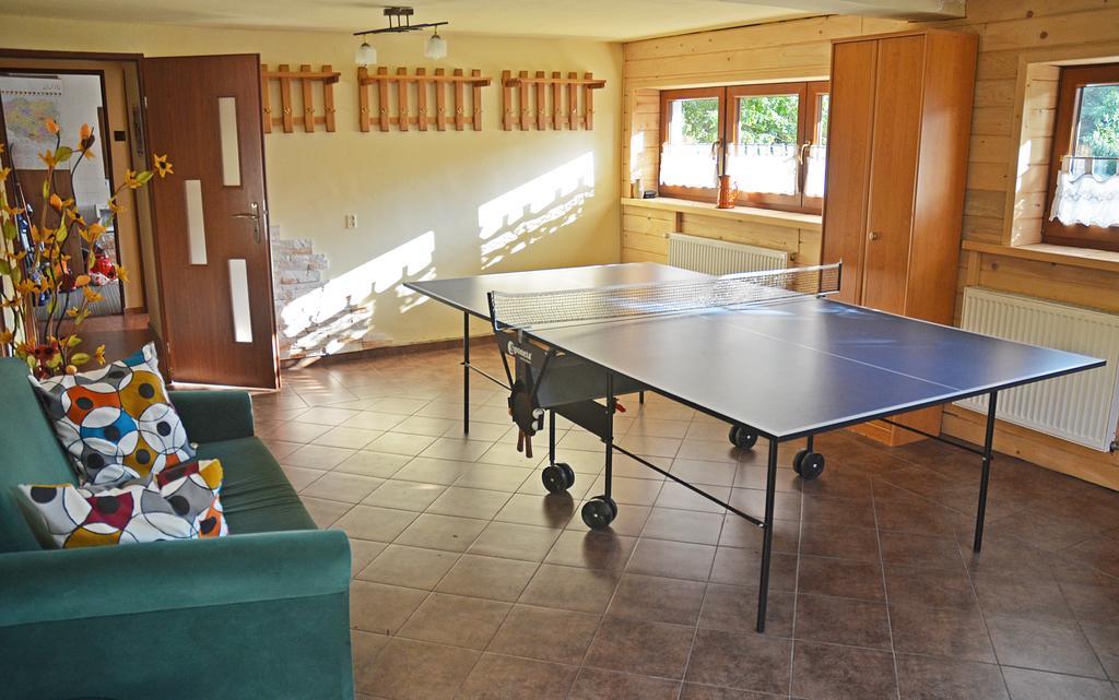 Willa Karolinka Stroza - Pet Friendly Myslenice Ngoại thất bức ảnh